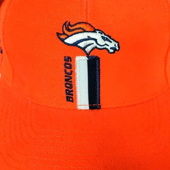 Vintage Denver Broncos Hat - Picture 9 of 10